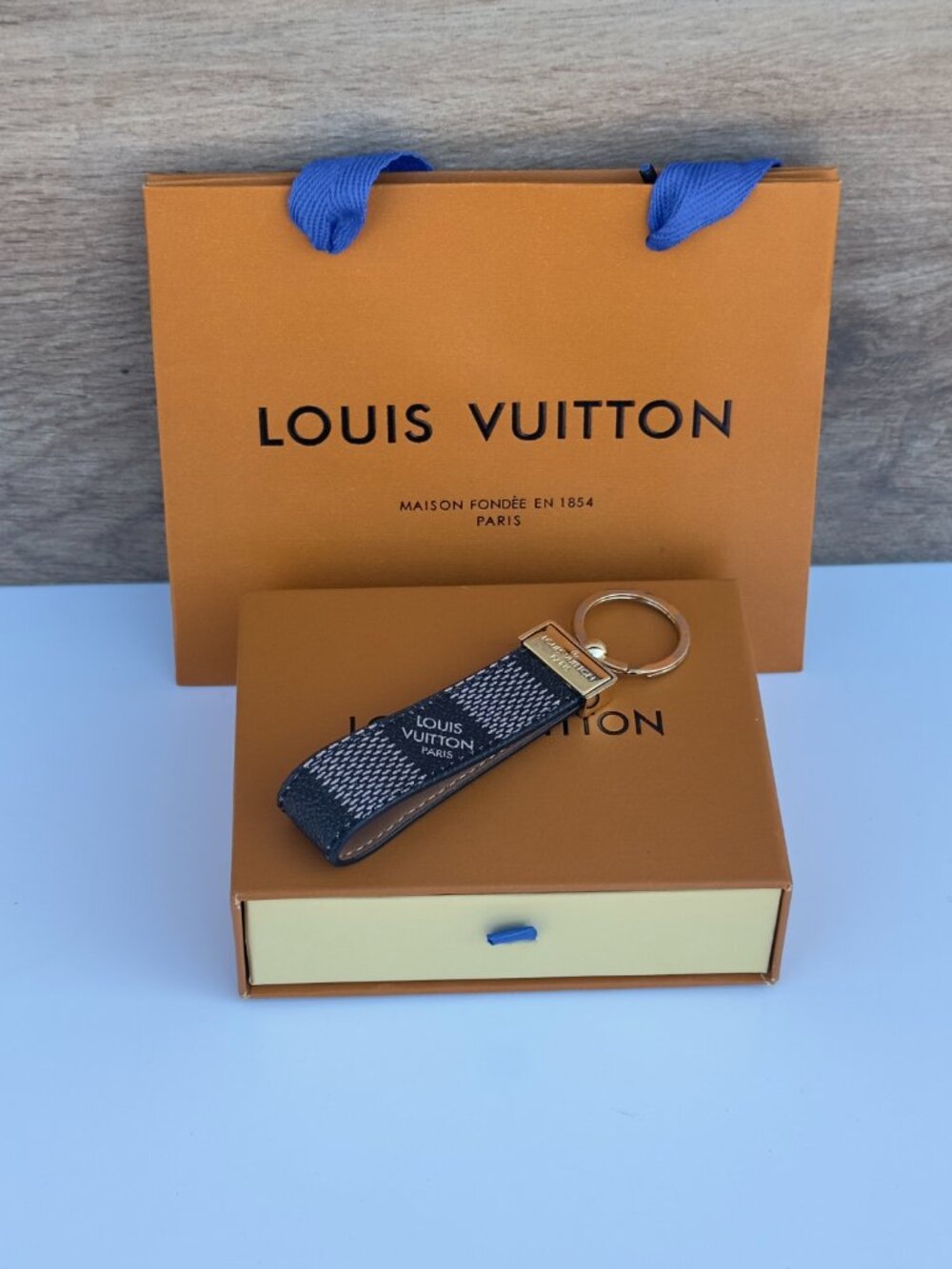 Louis Vuitton Brown And White Key Holder / Bag Charm - Picture 5 of 6